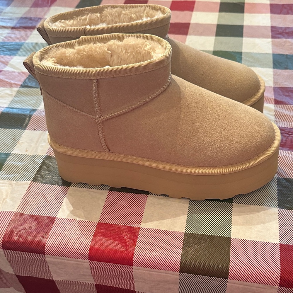 Women's Tan Platform Boots